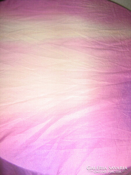 Soft anti-allergenic sheet in a beautiful color scheme