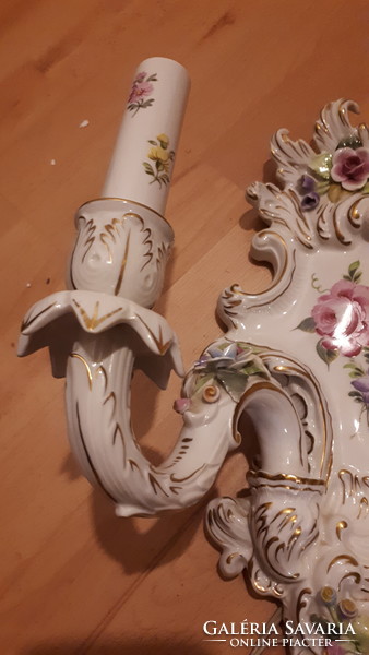 Plaue German porcelain wall arm in perfect condition