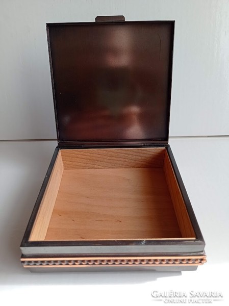 Lignifer Iparművész bronz doboz