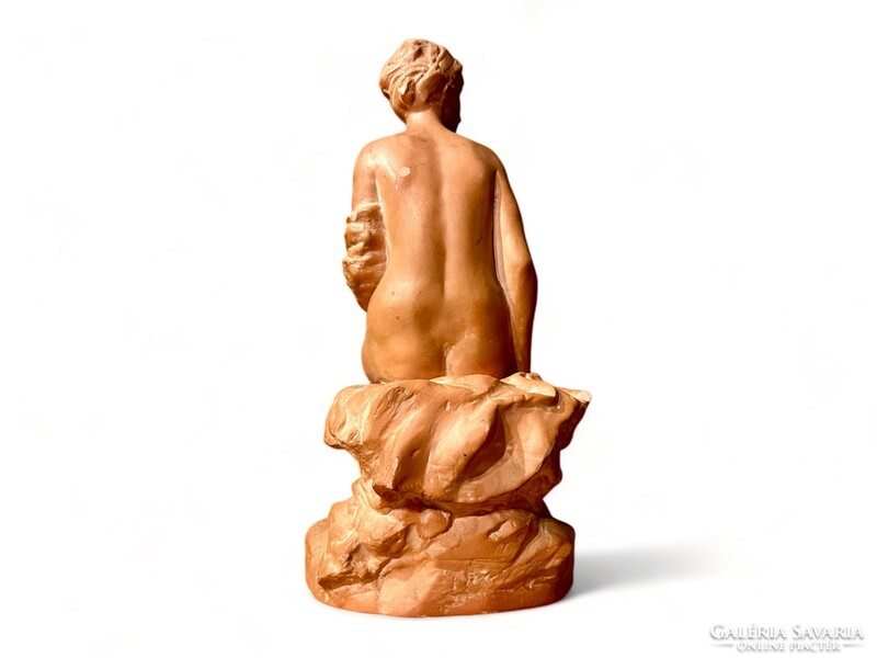 Képcsarnokos terrakotta akt szobor (4.) Trischler Ferenc szobrászművész alkotása