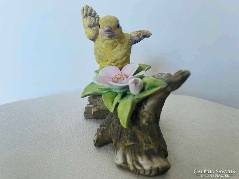 VintageLlefton hand painted Taiwanese porcelain figurine :a canary blossom tree branch