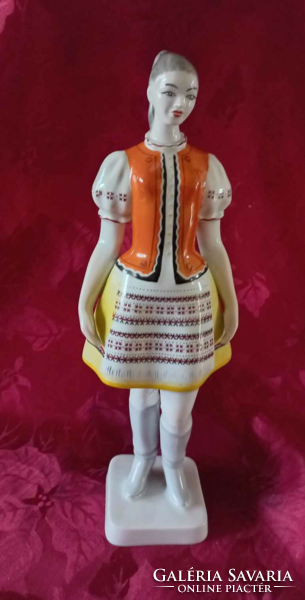 Woman in folk costume from Raven House (27 cm)