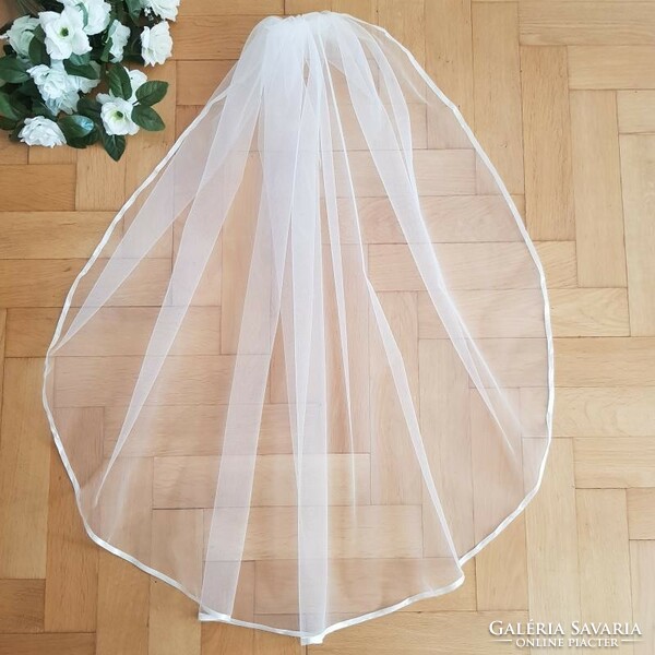 FTY38 - 1 rétegű, szatén szélű, Ekrü menyasszonyi fátyol 80x100cm