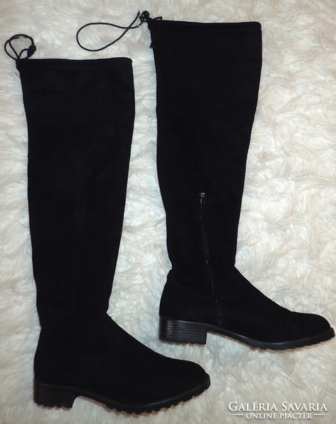 New yorker brand, size 38, beautiful condition, black, suede women's boots