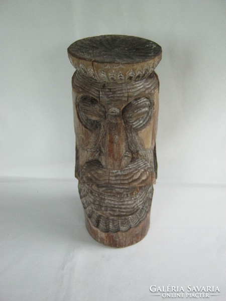 Carved wooden statue human representation 23 cm