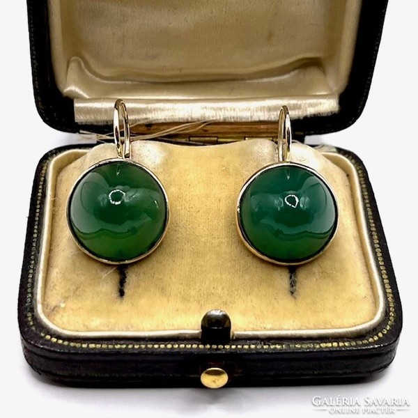 4884. Gold earrings with green agate