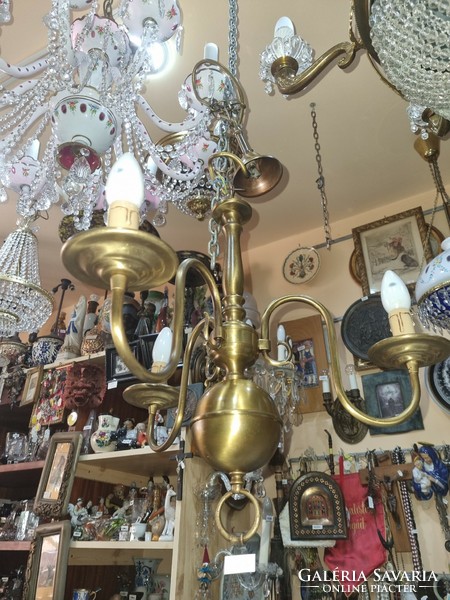3-branch Flemish chandelier.