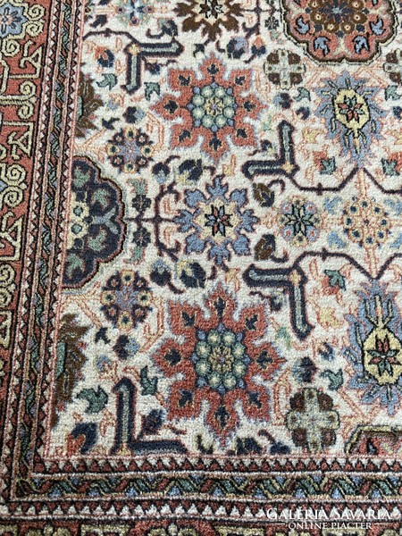 Hand-knotted Azeri Caucasian carpet 195x123