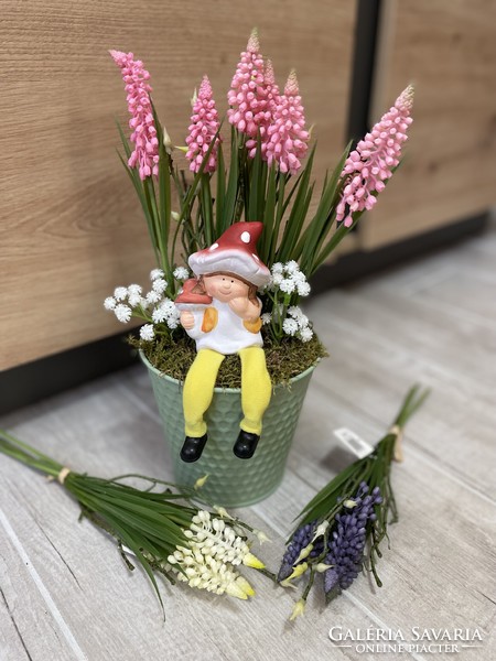 Gyönyörű gondozásmentes asztali dísz virág műnövèny Gyöngyike bádog kaspóban nipp figura Welcome