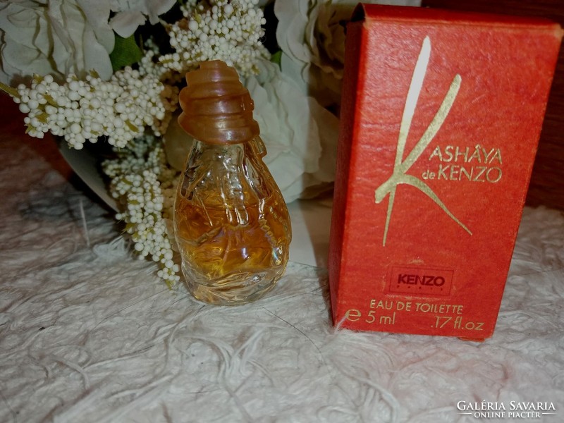 A beautiful rare vintage kashaya amber floral fragrance by Kenzo from 1993. 5 ml edt