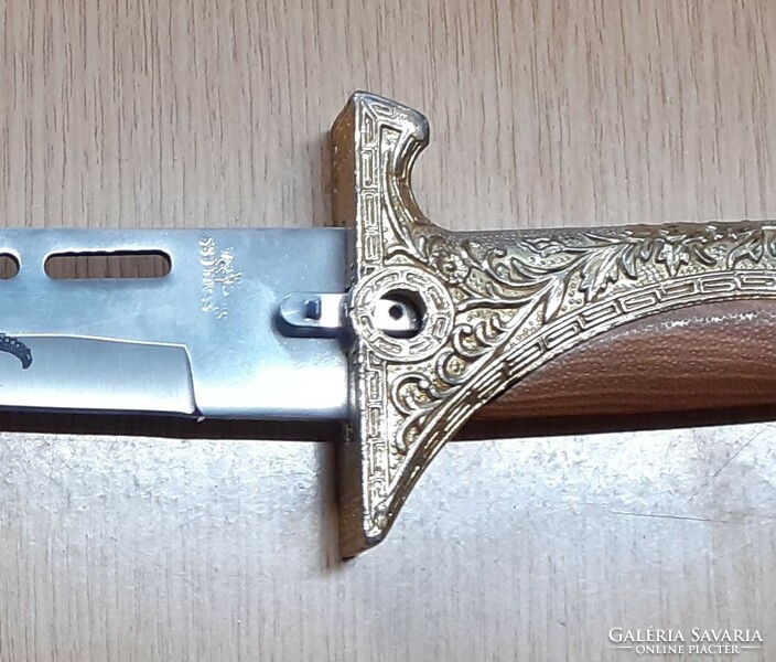 Crocodile decoration, survival knife, motif 