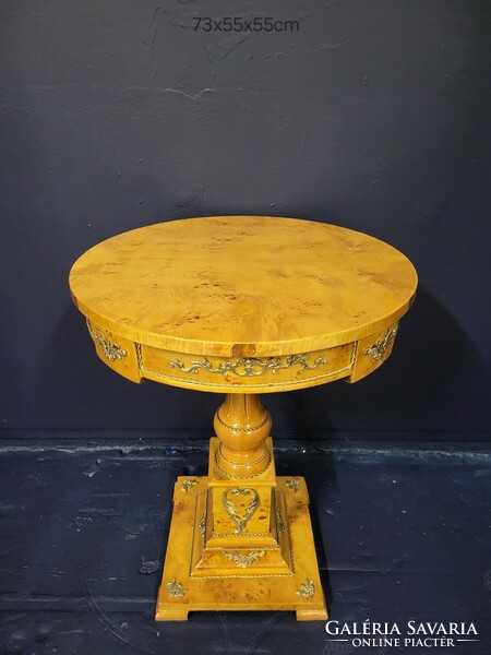 Poplar empire round table, small table, folding table