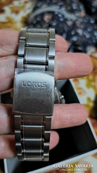 Lorus férfi óra