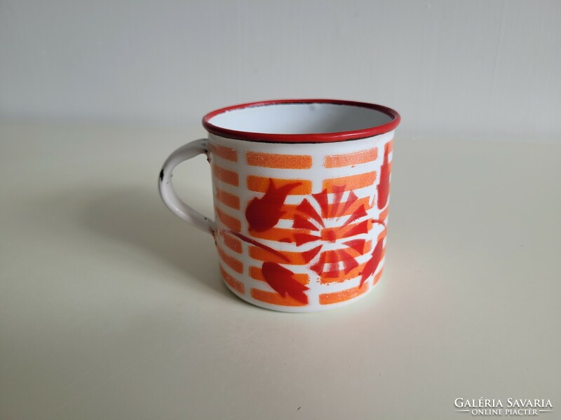 Old vintage enamel mug flower pattern enamel quarry mug