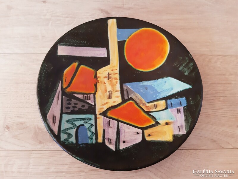 Zsuzsa Györgyey (1931-2006) ceramic wall plate with cityscape