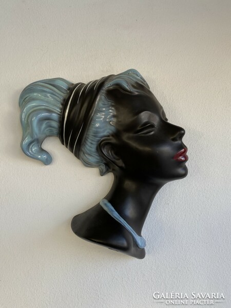 Mid century wall mask