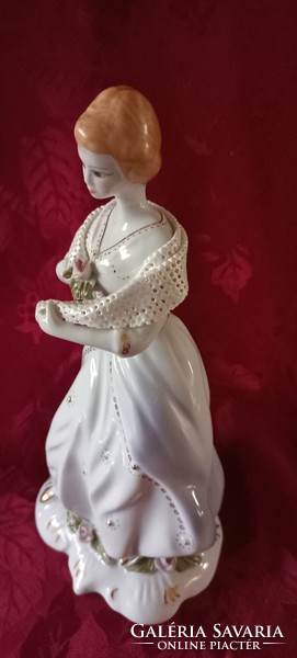 Porcelain female figure (22 cm.)
