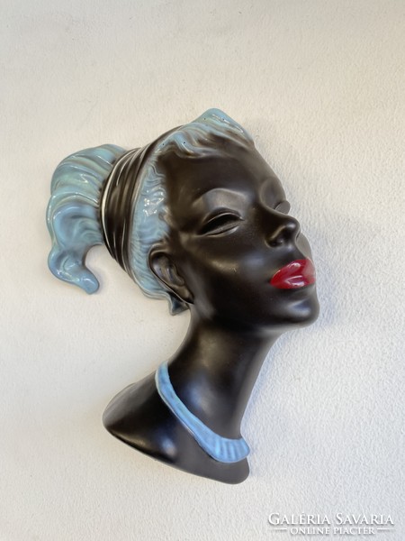 Mid century wall mask