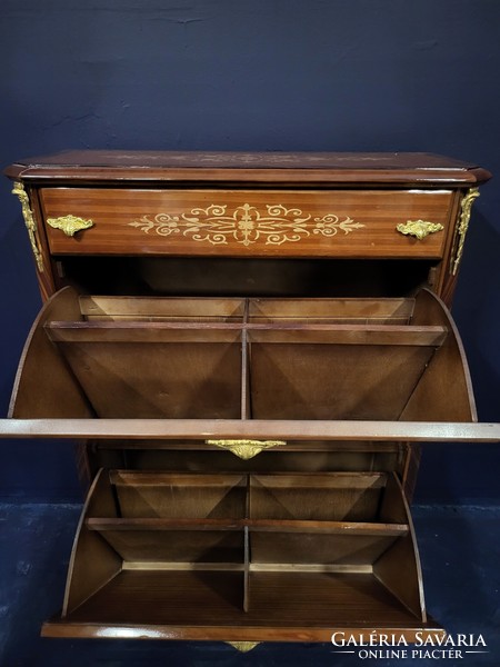 Inlaid shoe cabinet