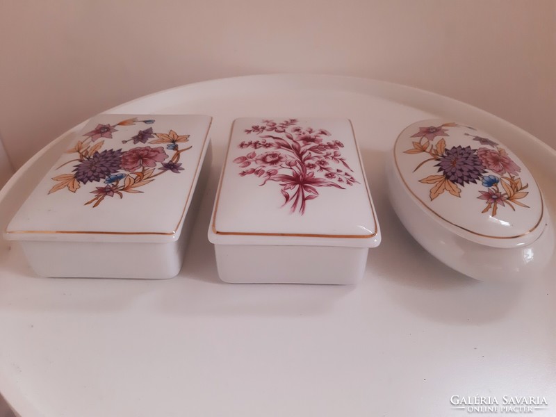 Hölóháza porcelain bonbonnieres in one package