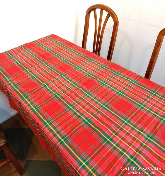 Large checkered tablecloth, tablecloth, Christmas