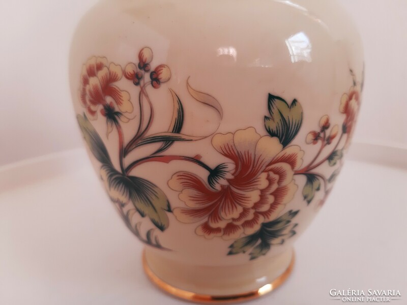 Butter colored vase with Raven House flower pattern