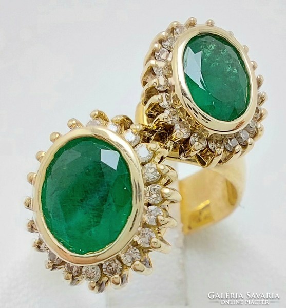 354T Gyönyörű 18k Arany 9.3g Kolumbiai Smaragd 2.5ct Briliáns 0.2Ct Gyűrű Természetes kövekkel