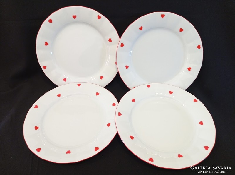 Epiag szívecskés porcelán lapos tányérok