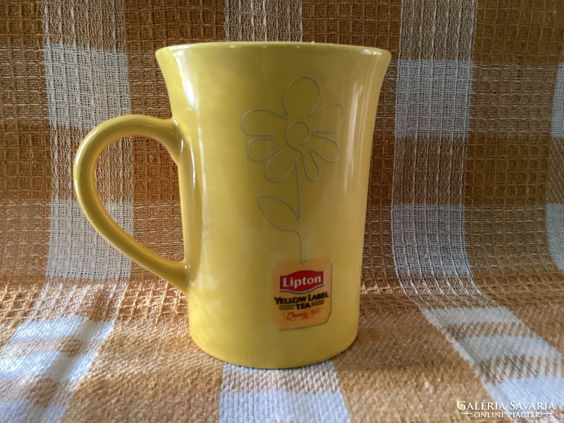 Yellow lipton tea mug