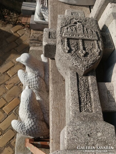 Rarity antique stone cross Hungarian holy crown coat of arms artificial stone headboard ? Trianon memorial statue