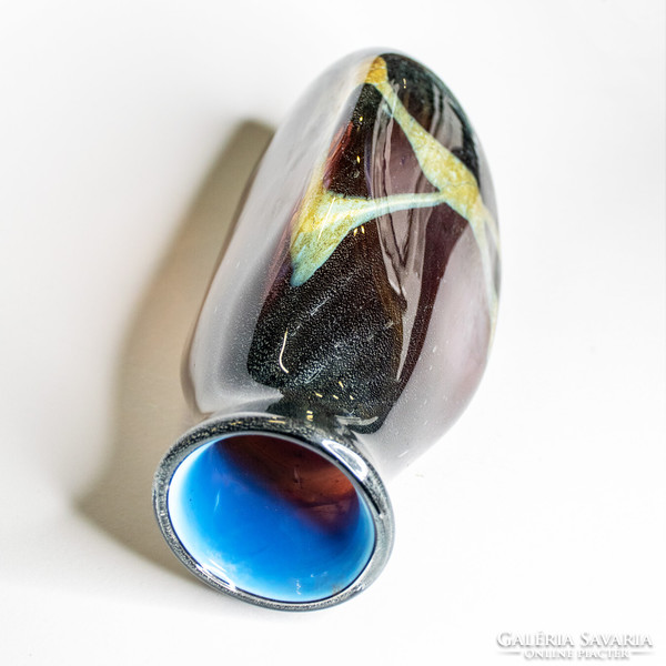 Kézzel készített színes üvegváza