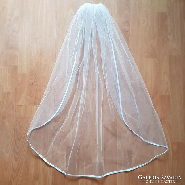 Fty44 - 1 layer, satin border, snow white bridal veil 100x100cm