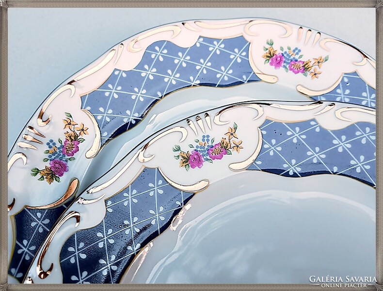 Új állapotú, Zsolnay porcelán Marie Antoinette kistányérok
