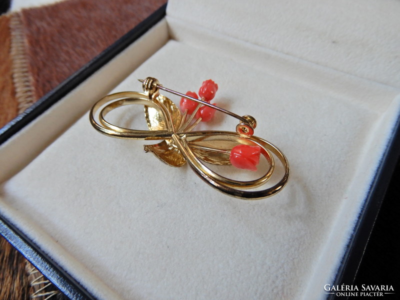 Old gilt flower brooch with carved coral roses