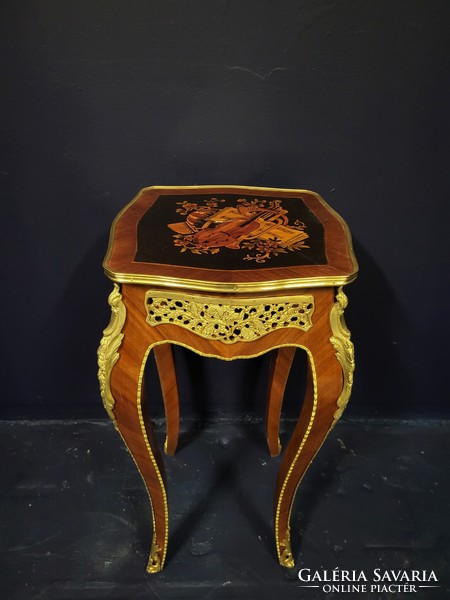 Inlaid coffee table, representation of a musical instrument