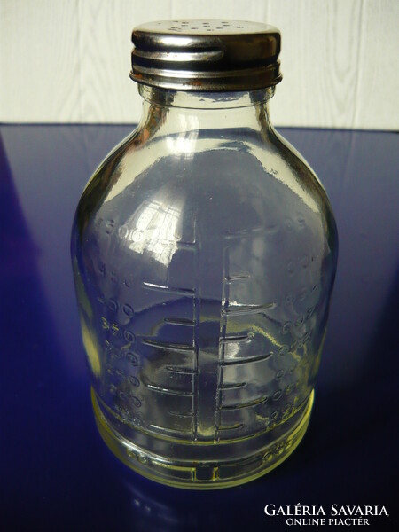 Üveg mérőpalack