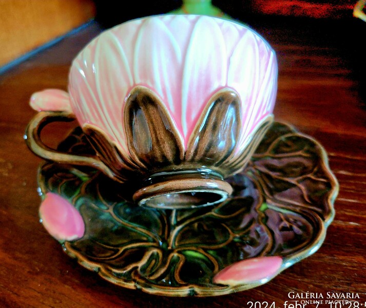 Zsolnay Júlia lotus tea cup + base