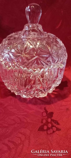 Crystal bonbonier with lid