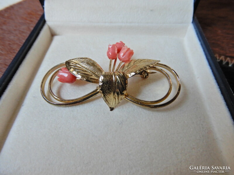 Old gilt flower brooch with carved coral roses