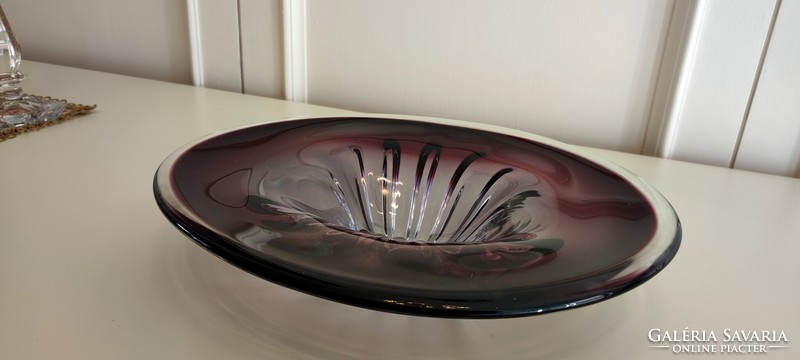 A beautiful, extra-large Murano crystal glass bowl serving centerpiece