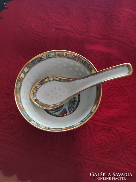 Rosé medallion wanyu rice grain bowl with spoon