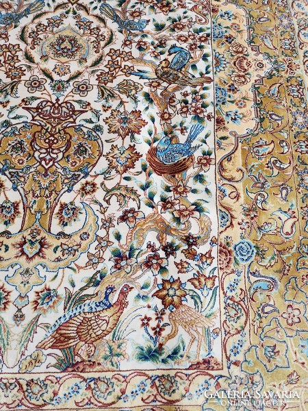 Selyem perzsa szőnyeg