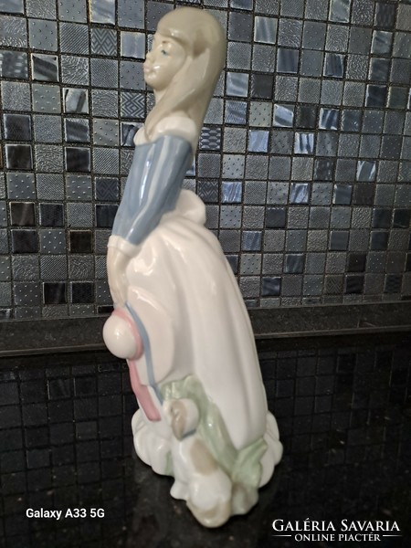 Spanish torralba lladro nao porcelain figure nipp statue girl with hat 24 cm