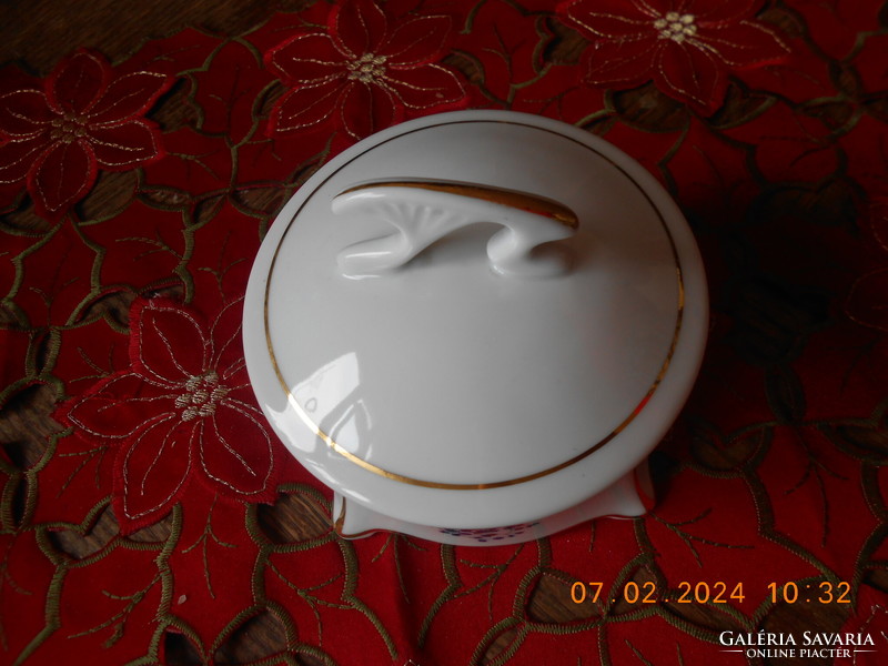 Sugar bowl designed by Duray Lilla from Hollóháza, marked vsqp