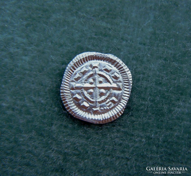 II. Béla silver denarius éh 53. (1131-1141) Unc. (3 points for a star!) Original! (Collection of vowel variations)