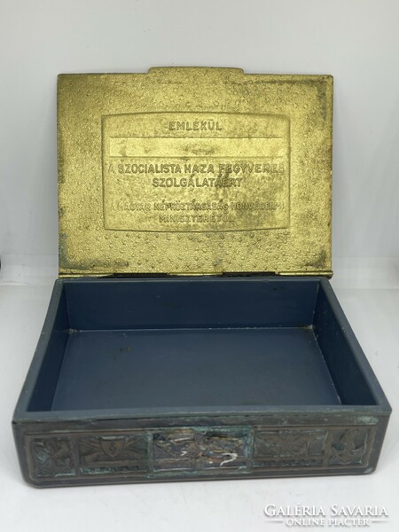 Box in memory of the armed service of the socialist homeland