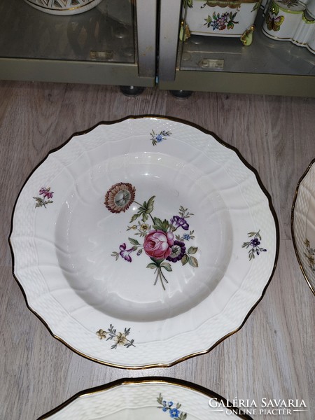 Royal copenhagen deep plate set