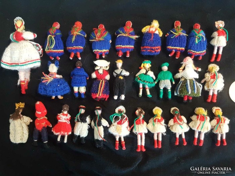 Old, unique miniature thread doll collection 28 pcs