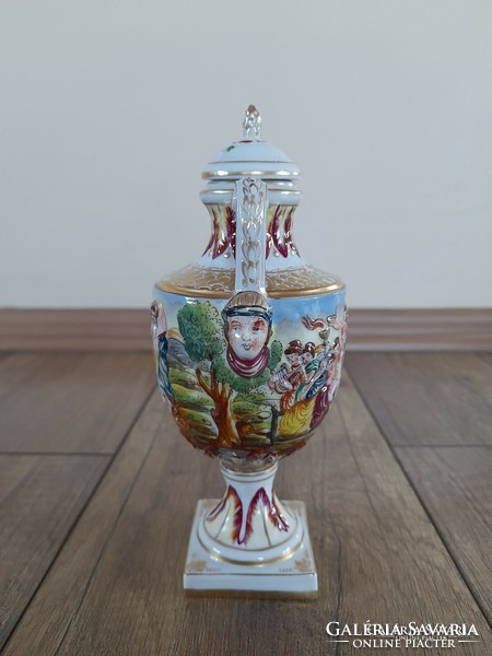 Antik Capodimonte porcelán váza
