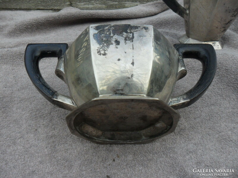 Art deco silver jug and sugar bowl